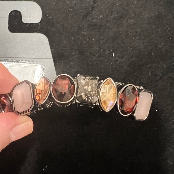 METAL, BRAND NEW! Multicoloured stretchy bracelet. OSFM - Picture 3 of 6